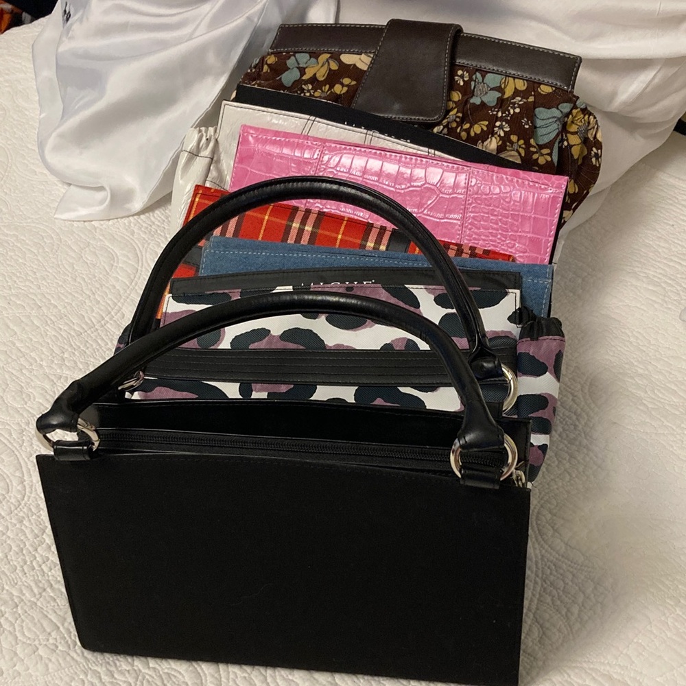 MICHE Black Classic Base Bag with 6 Shells in Different Patterns/Colours